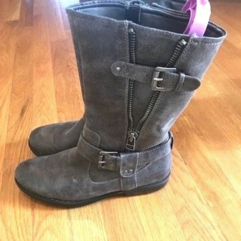 Mid-calf Moto boots, gray/brown buckle details 9.5